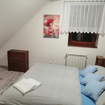 Apartment Zelezny Hrozen Valtice Eksteriør billede