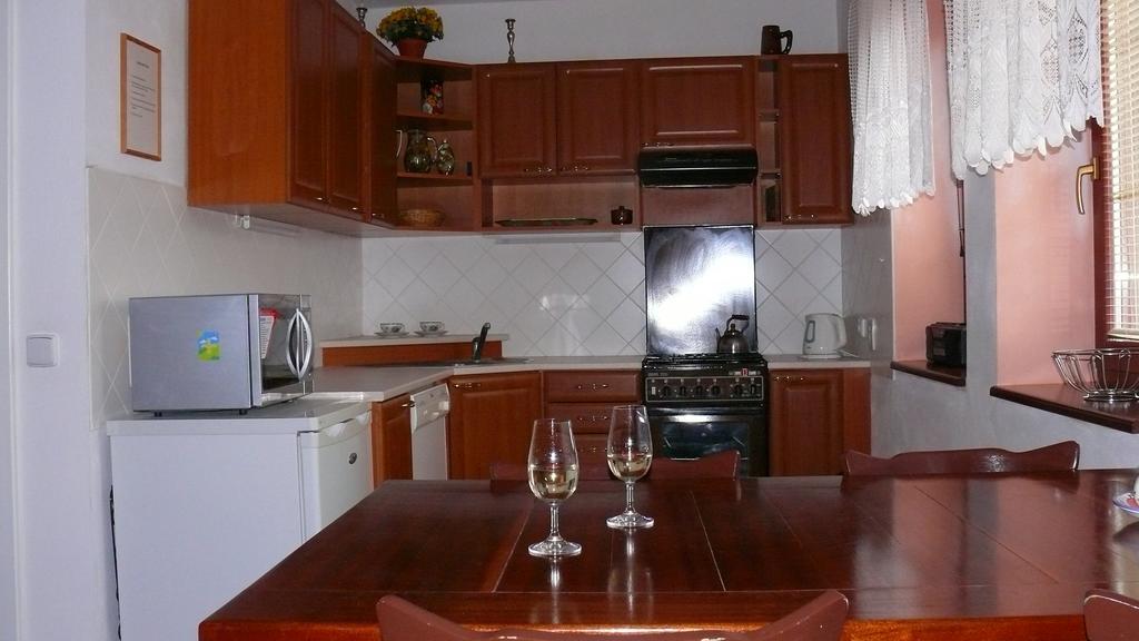 Apartment Zelezny Hrozen Valtice Værelse billede