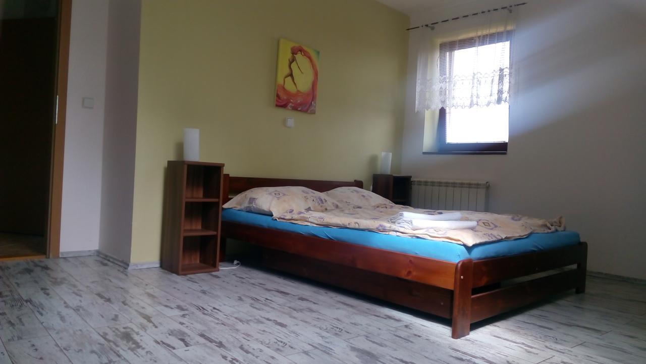 Apartment Zelezny Hrozen Valtice Eksteriør billede